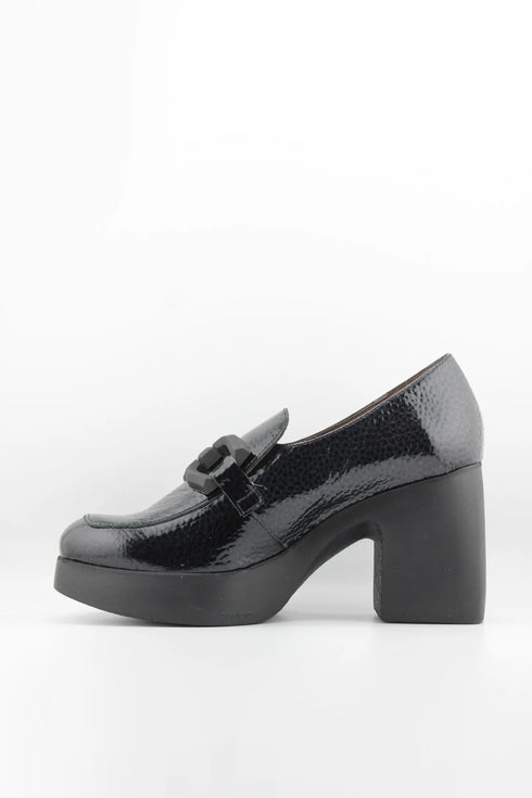 Wonders Glossy Chunky Heel Loafers